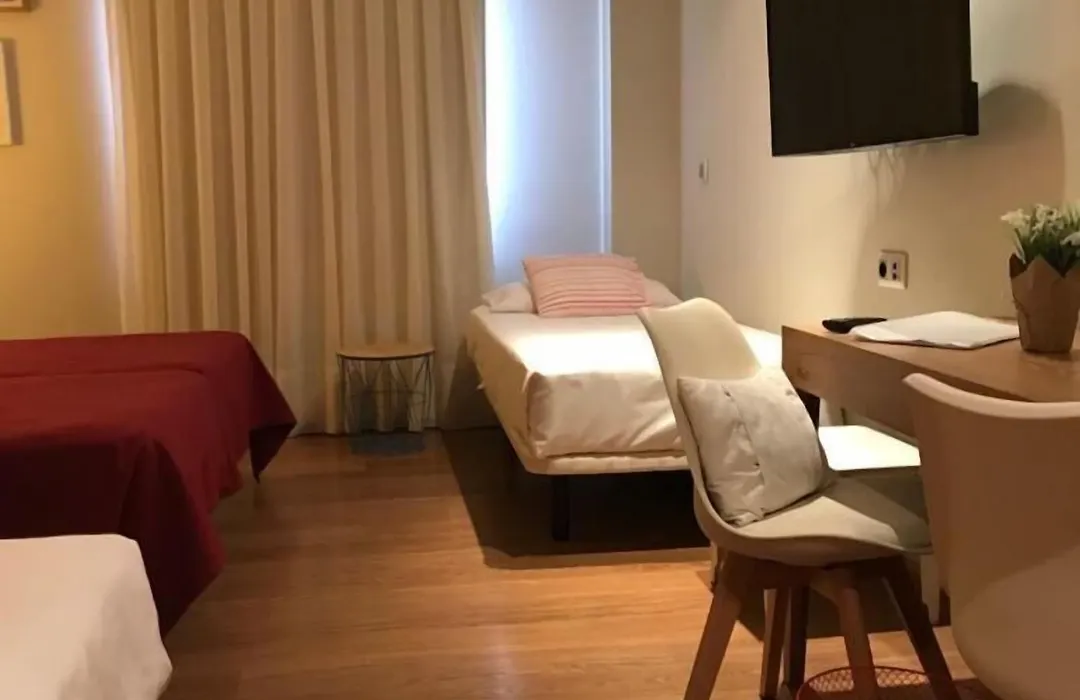 Hotel Entredos-1