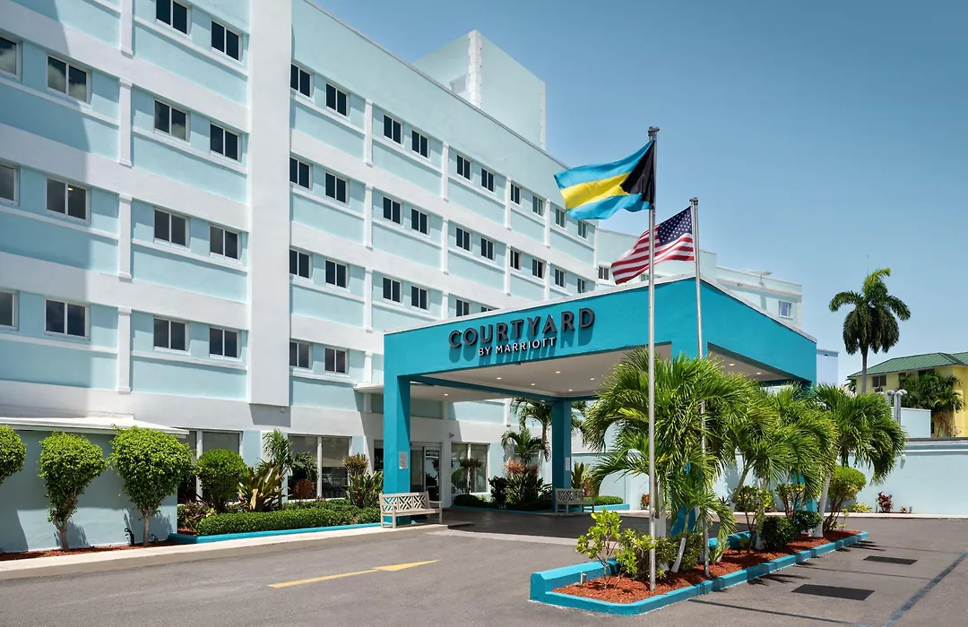 Courtyard By Marriott Nassau Downtown/Junkanoo Beach-1