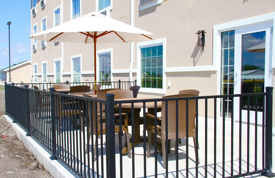 Cobblestone Hotel & Suites - Devils Lake-1