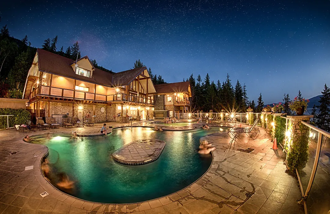 Halcyon Hot Springs Resort-1