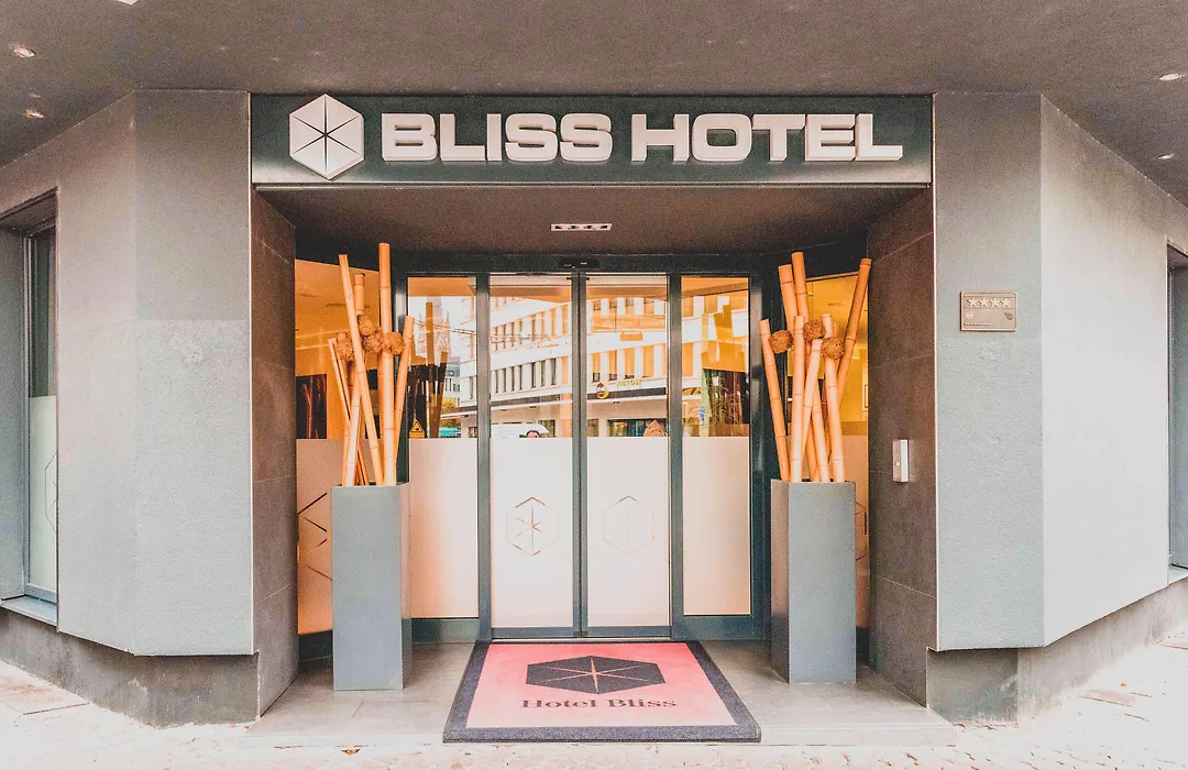 Hotel Bliss-1