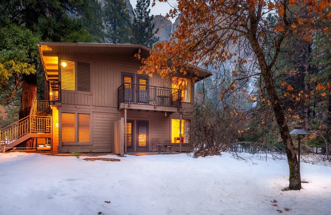 Yosemite Valley Lodge-1