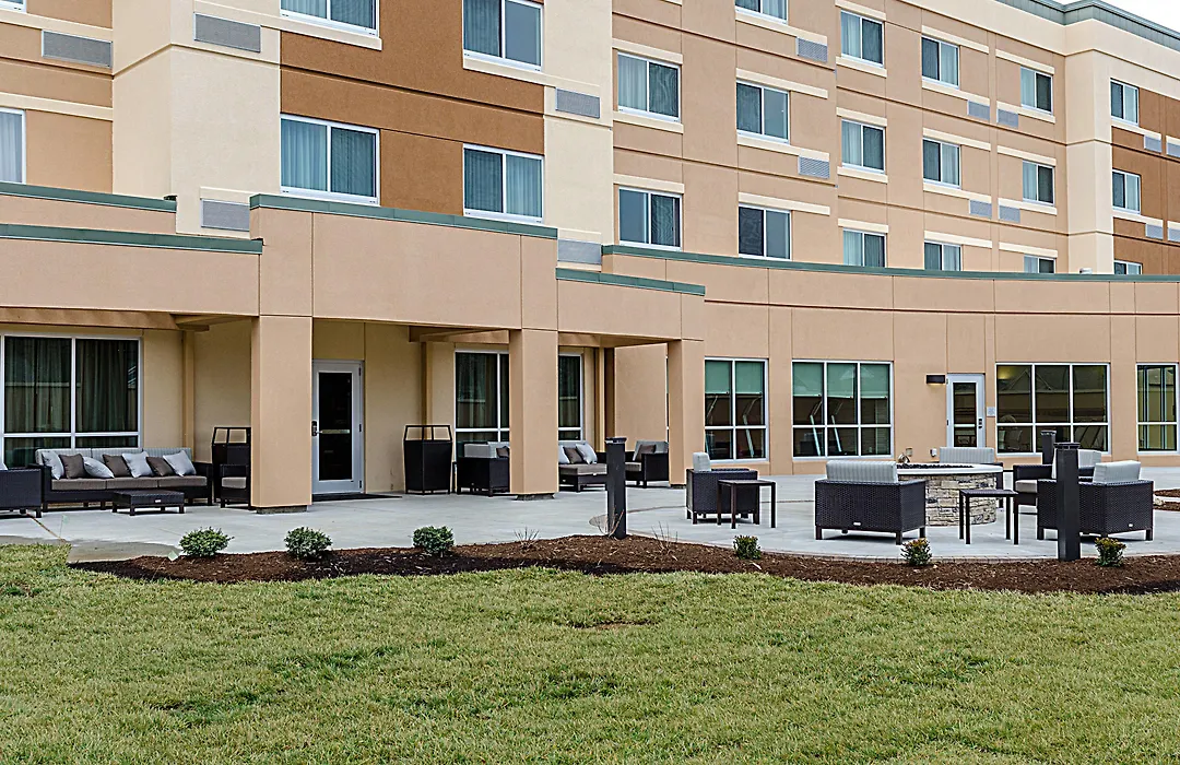 Courtyard By Marriott Somerset-1