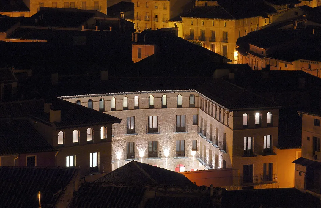 Hotel Cienbalcones-1