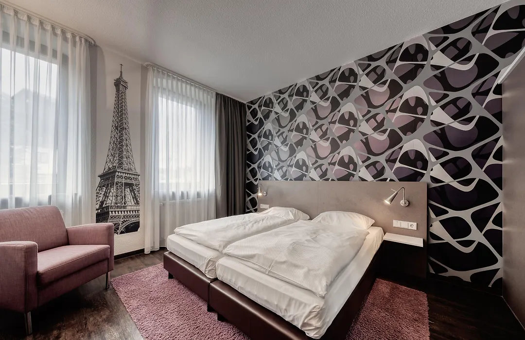 Hotel L'Adresse Garni-1