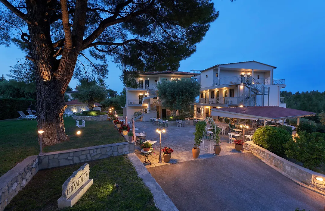 Mirabilia Boutique Hotel-1