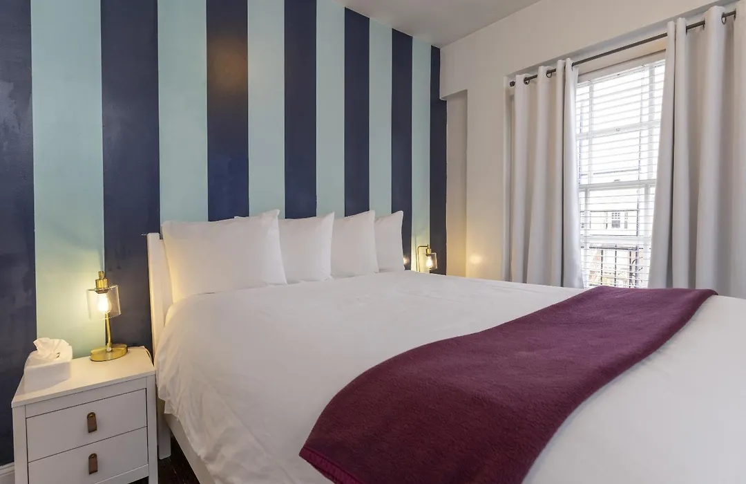 Edwardian Hotel-1