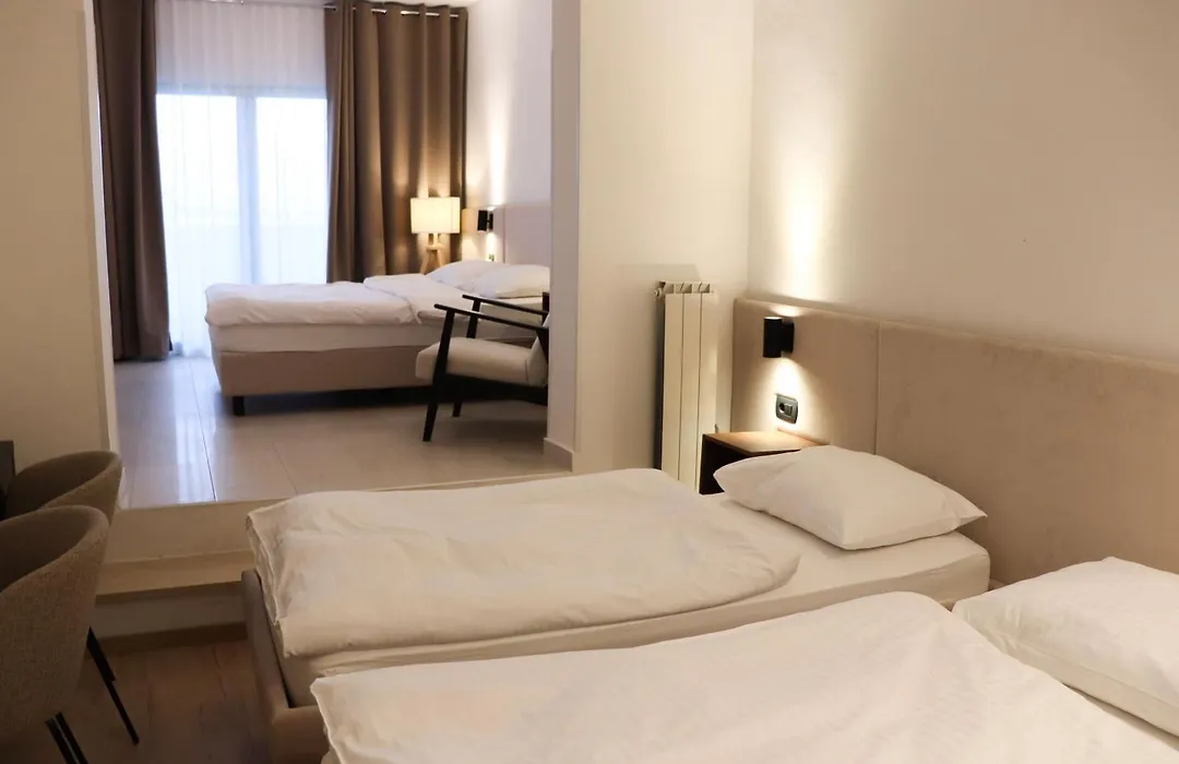 Rooms Vodisek - Depandansa Hotela Capris Capodistria Boutique-1