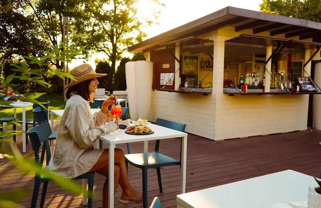The Ziba Hotel & Spa-1