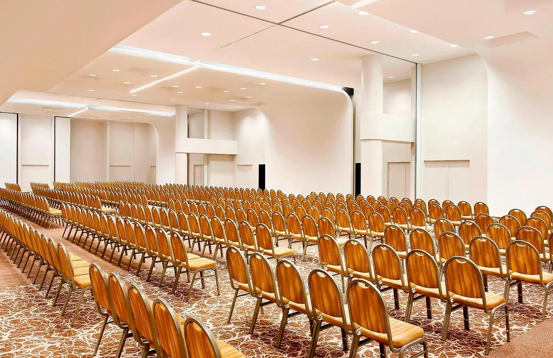 Sheraton Milan Malpensa Airport Hotel & Conference Centre-1