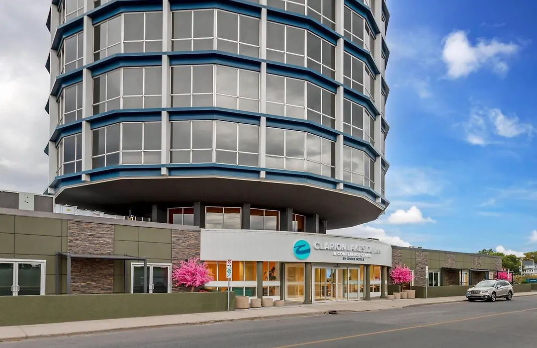Clarion Lakeside Inn & Conference Centre-1