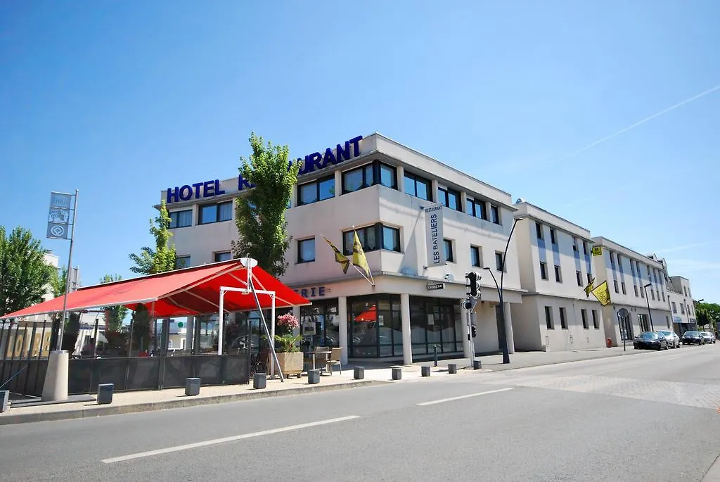 Hotel De Loire et Restaurant Les Bateliers-1