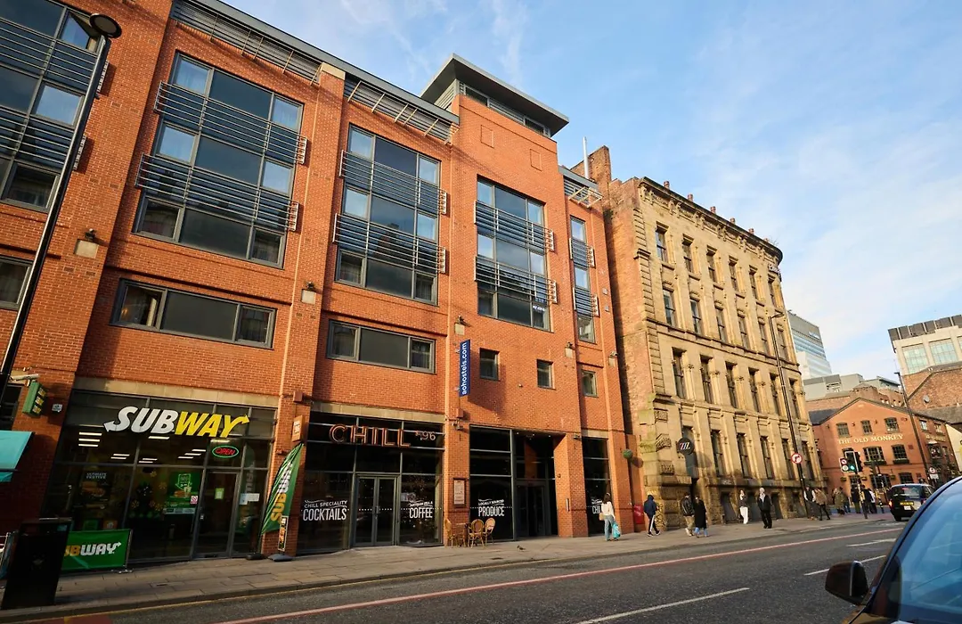 A&O Manchester City Centre-1
