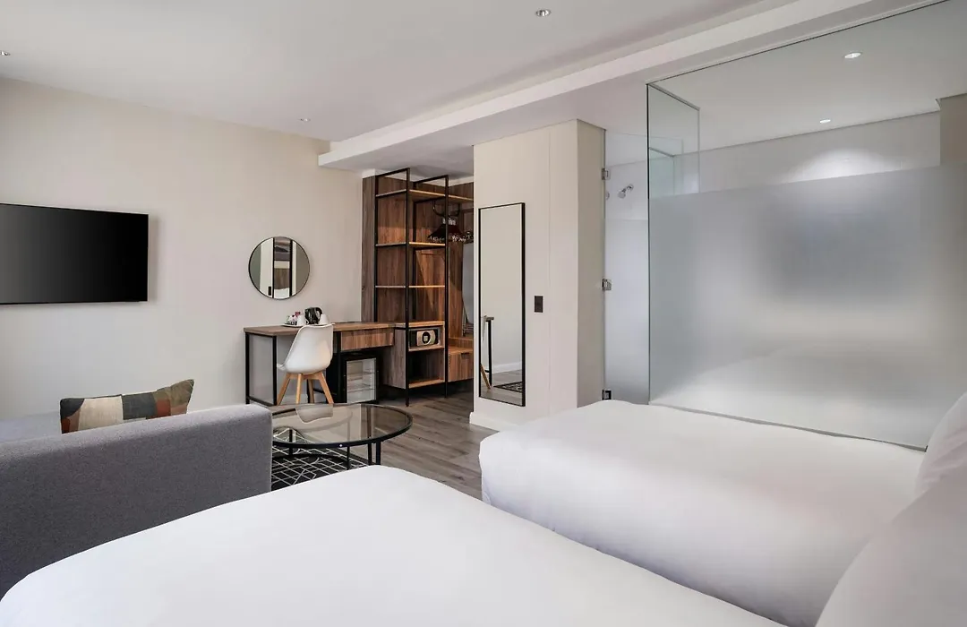 Protea Hotel By Marriott Cape Town Waterfront Breakwater Lodge-1