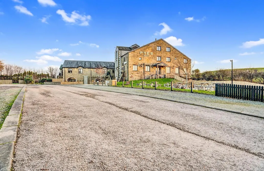 Pyes Mill Hotel Lancaster-1