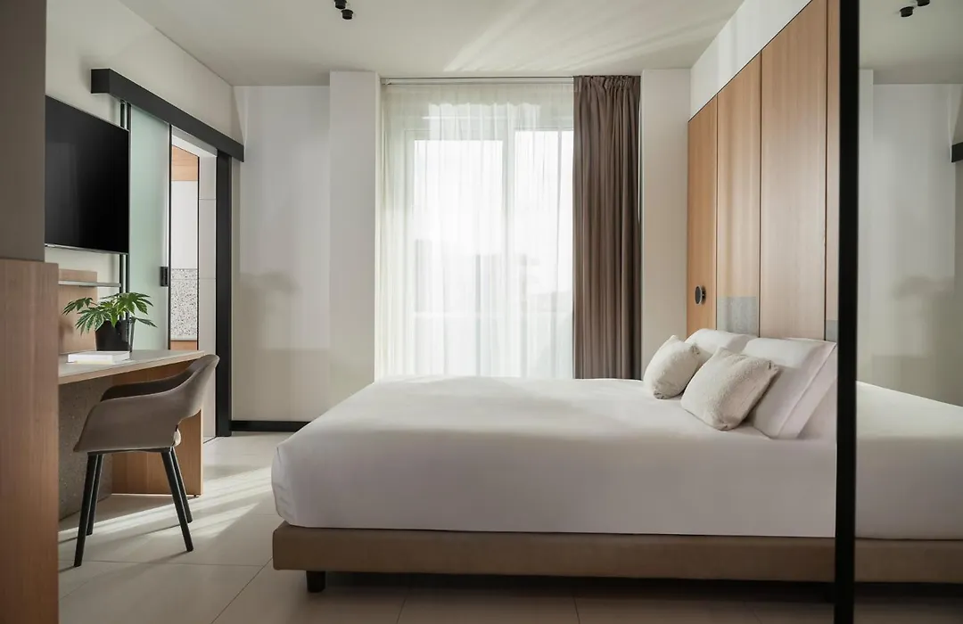 Aqua Hotel-1
