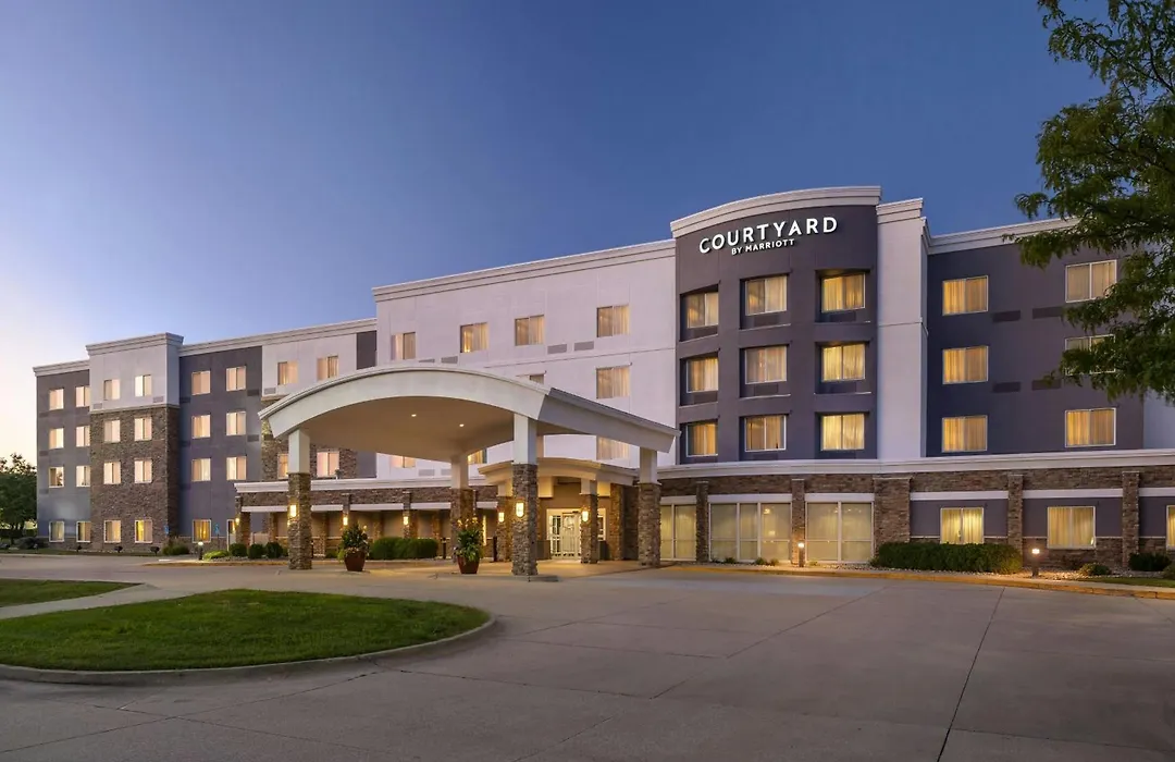 Courtyard Des Moines Ankeny-1
