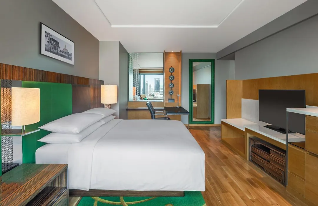 Renaissance Bangkok Ratchaprasong Hotel By Marriott-1