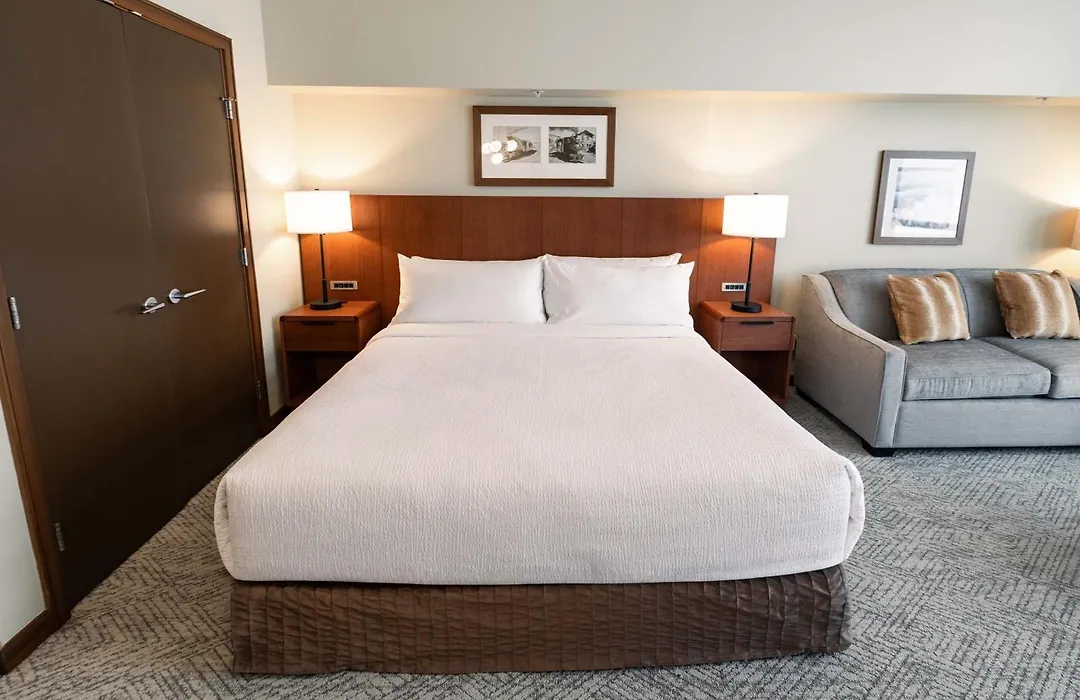 Sutton Place Hotel Revelstoke Mountain Resort-1