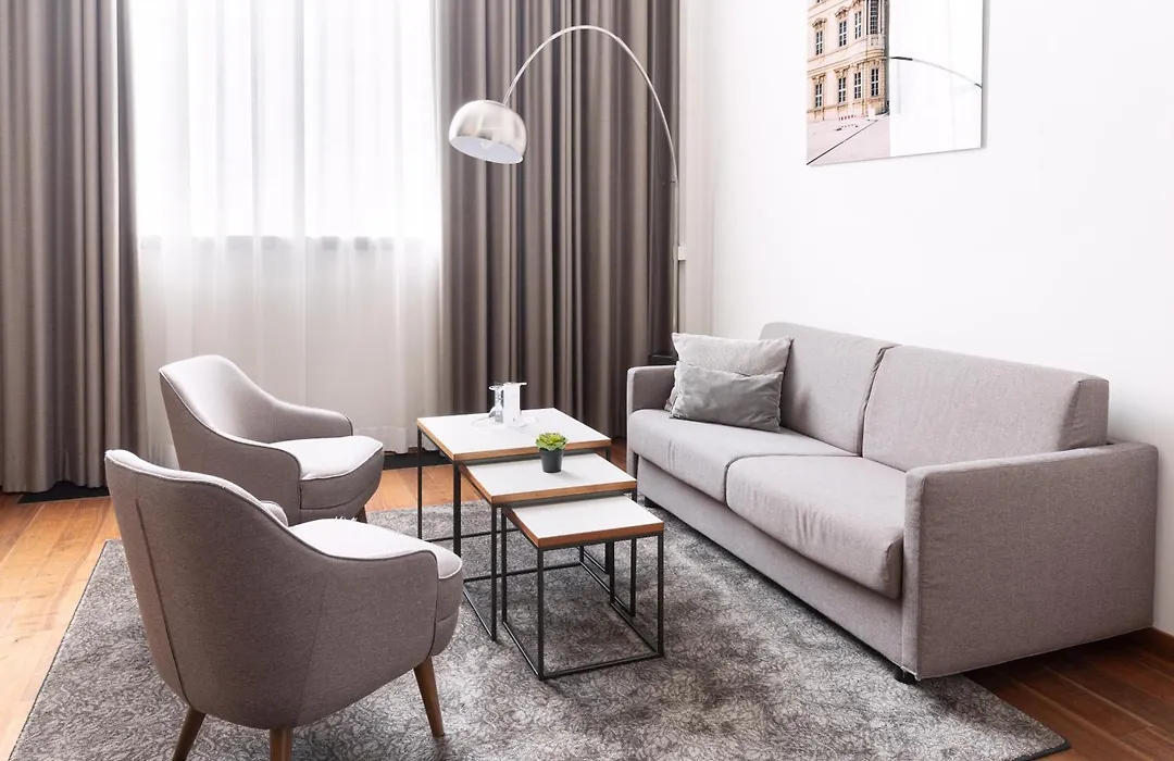 Hotel MOA Berlin-1