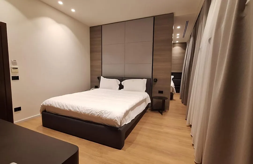 Hotel Partner-1