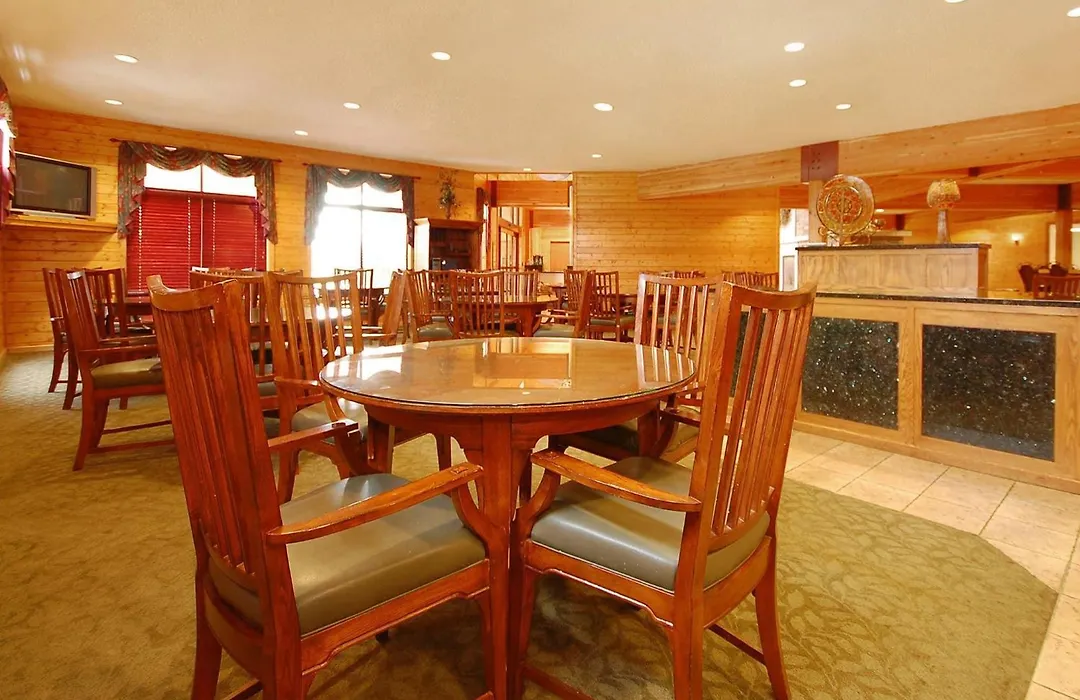 Norfolk Lodge & Suites, An Ascend Collection Hotel-1