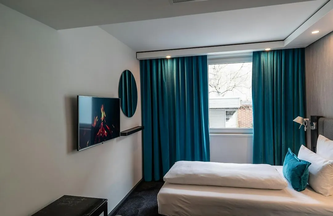 Motel One Berlin-Mitte-1