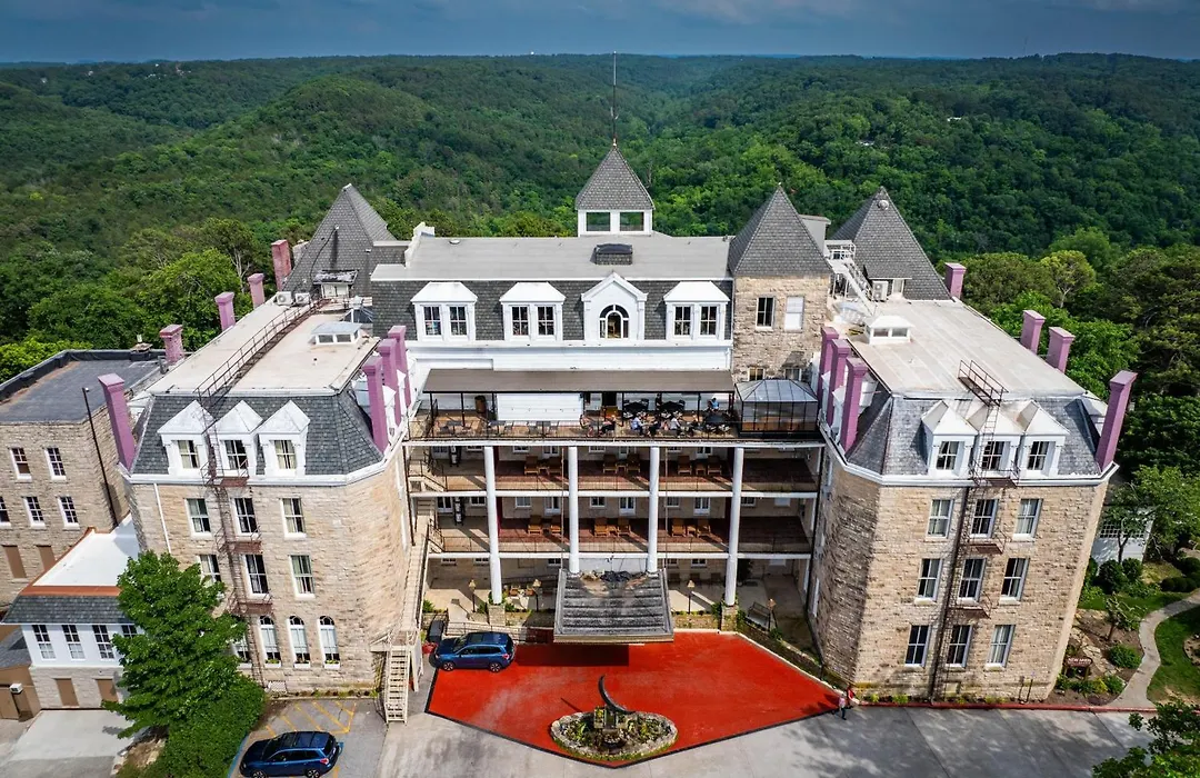 1886 Crescent Hotel And Spa-1