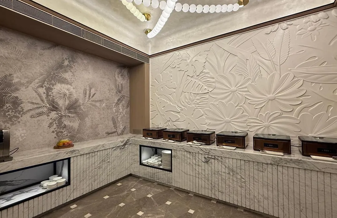 Dragonfly Hotel - The Art Hotel-1