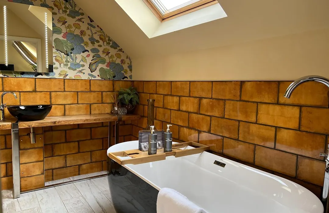 No33 Thornham Boutique Suites-1