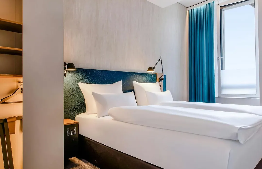 Motel One München-Campus-1