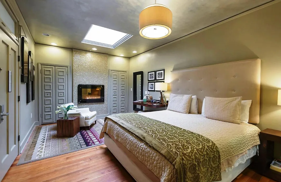 The Campbell Hotel-1