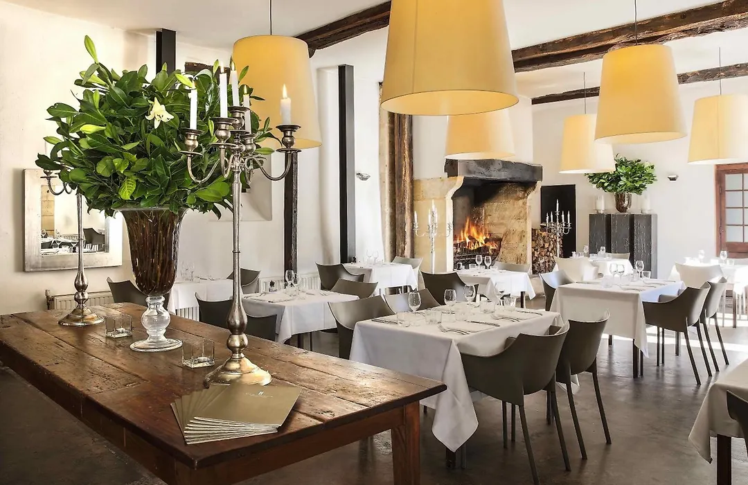 Château Les Merles et ses Villas-1