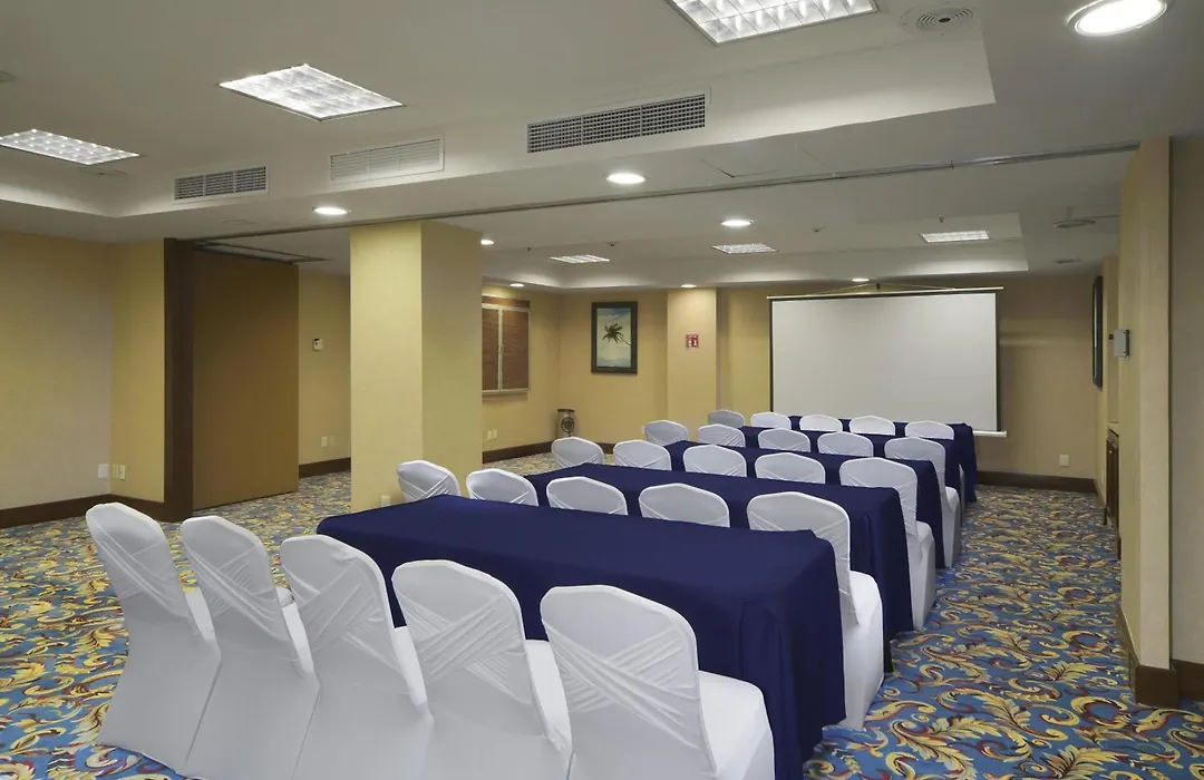 Hampton Inn & Suites Mexico City - Centro Historico-1