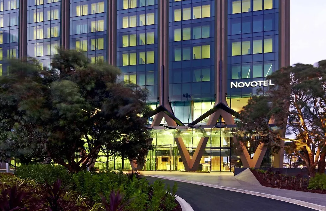 Novotel Auckland Airport-1