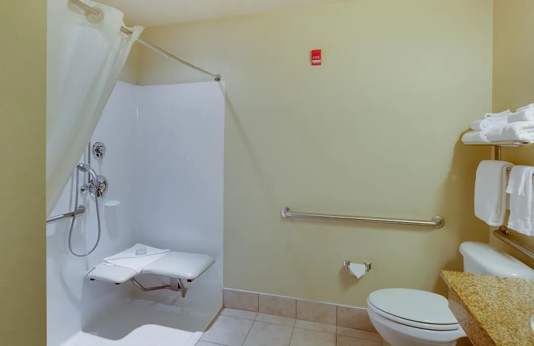 Cobblestone Inn & Suites - Brillion-1