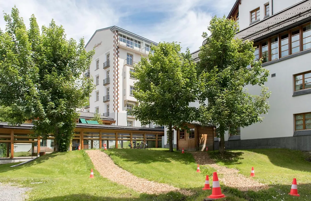 Hotel Schweizerhof Lenzerheide-1