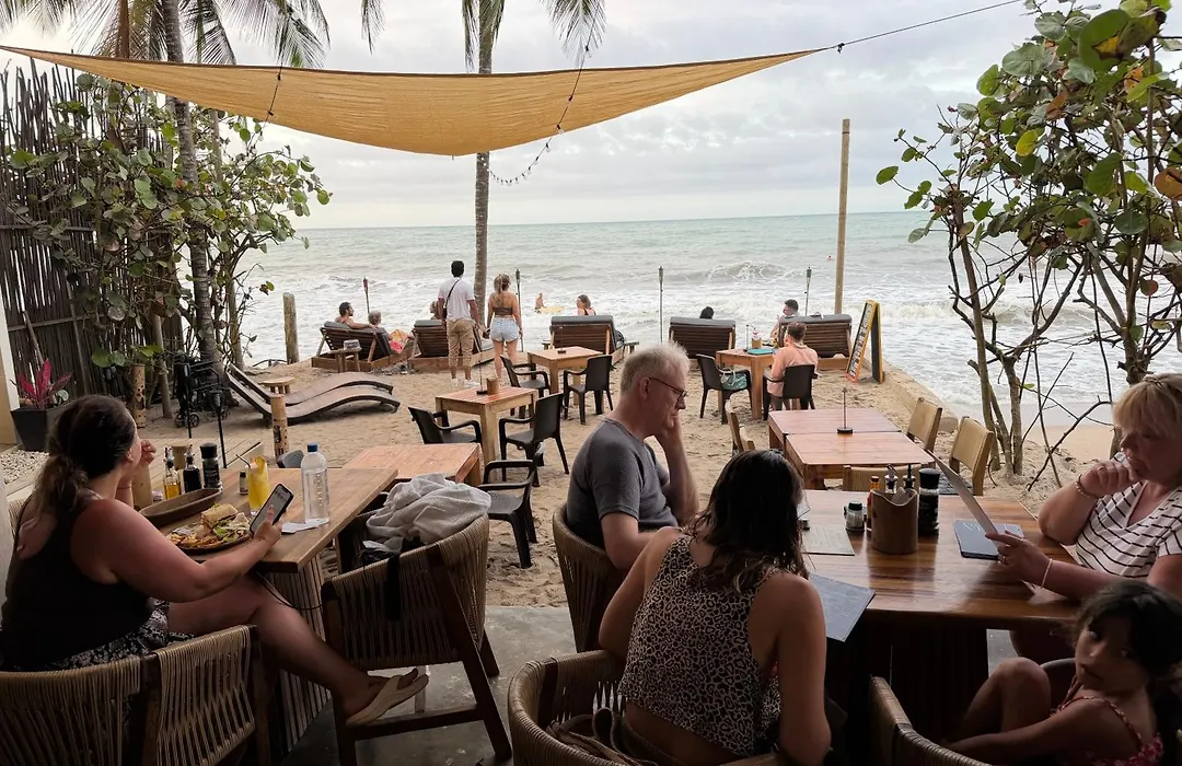 Makao Beach Hotel-1