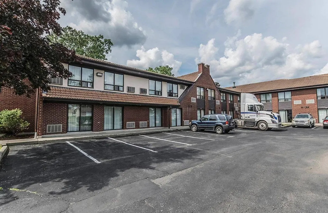 Comfort Inn Drummondville - Highway 20-1