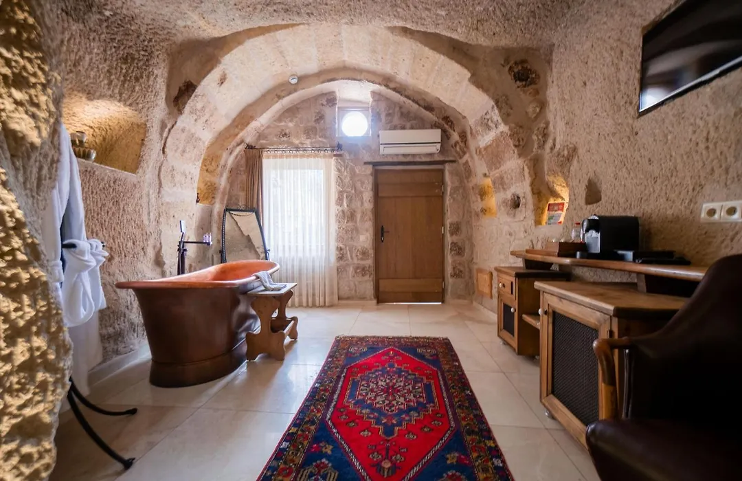 Divan Cave House-1