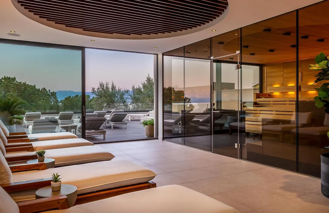 Spa & Wellness Hotel Pinia-1