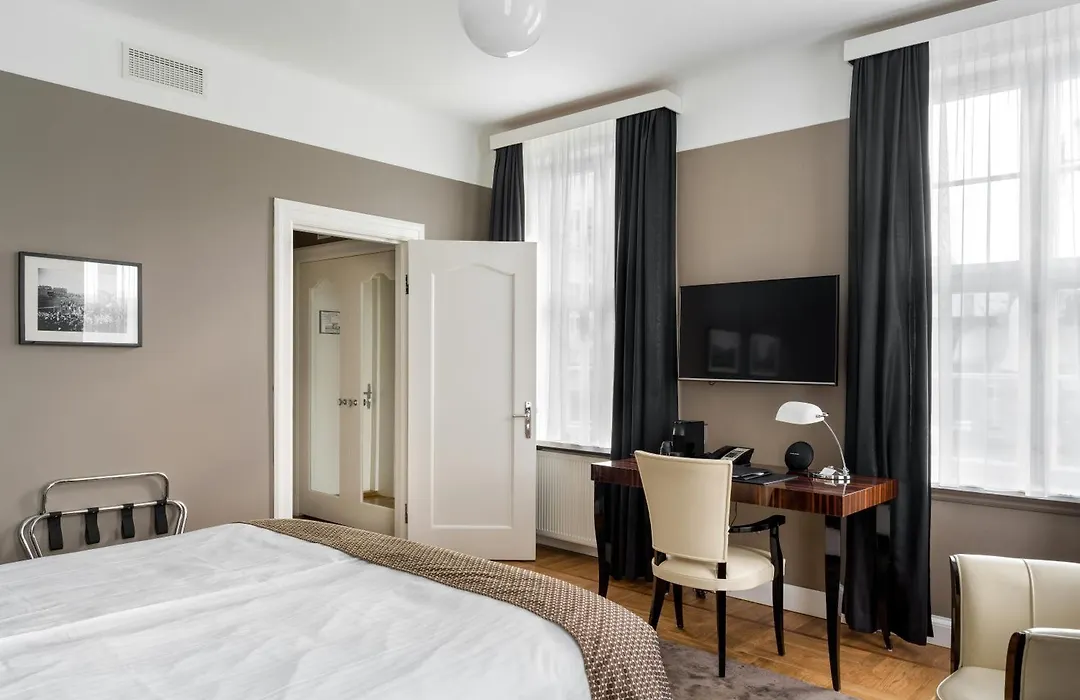 Hotel Borg By Keahotels-1