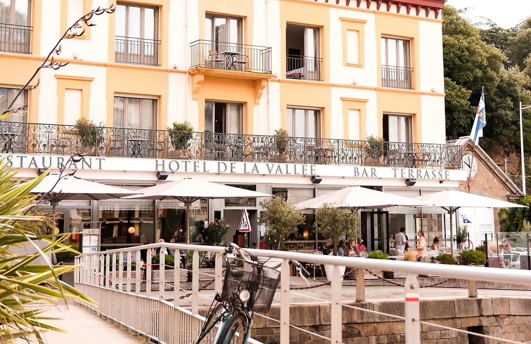 Hotel De La Vallee-1