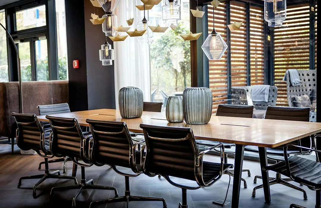 Motel One Hamburg-Alster-1