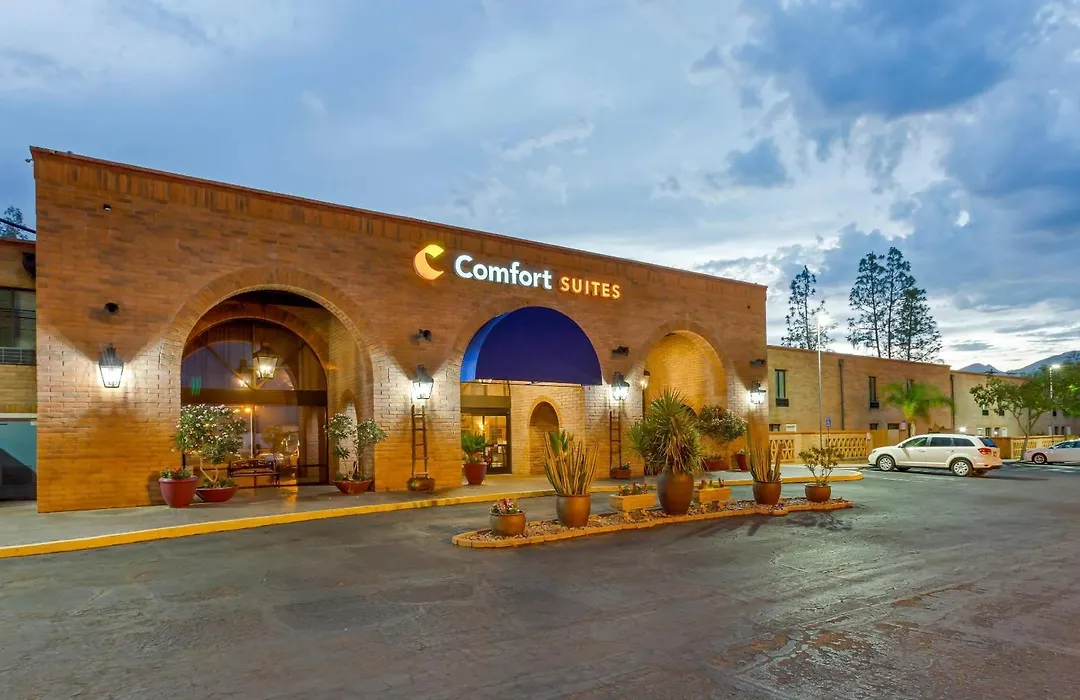 Comfort Suites Tucson Near Sabino Canyon-1