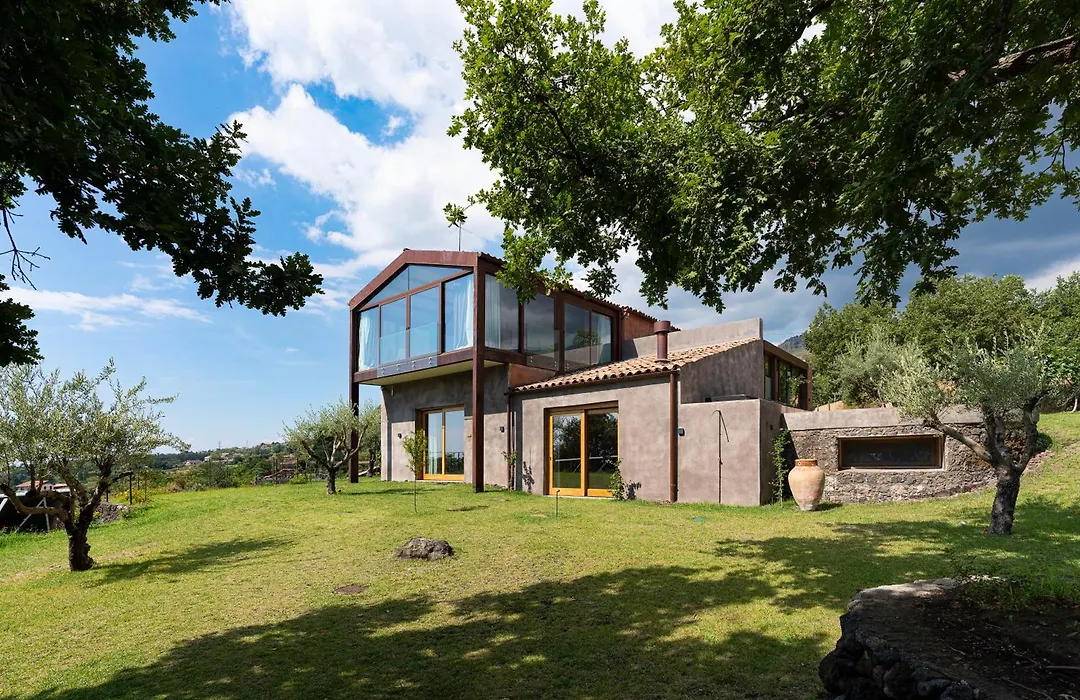 Monaci delle Terre Nere-1