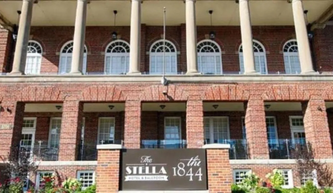 The Stella Hotel & Ballroom-1
