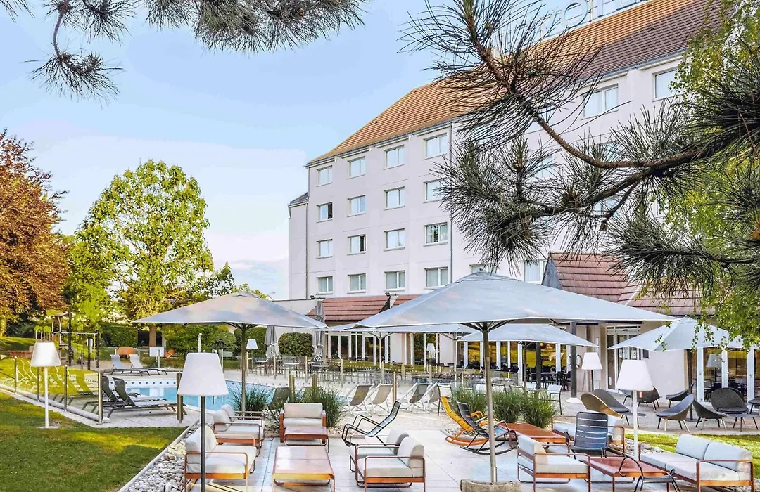 Novotel Beaune-1