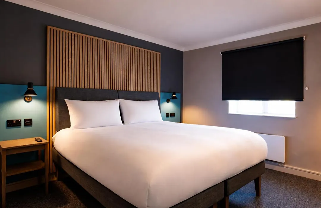 Village Hotel Manchester Ashton-1