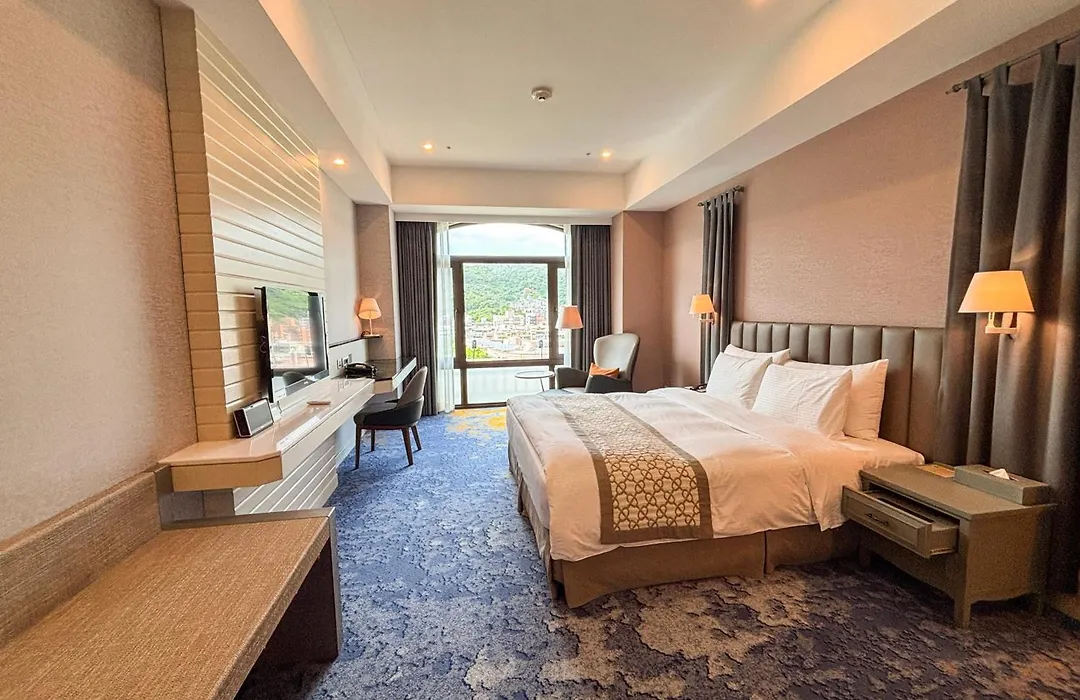 Grand Victoria Hotel-1